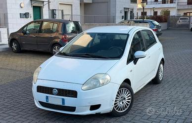 Fiat grande punto BENZINA/METANO