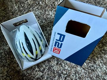 Casco ciclismo strada SENA R2 EVO con Bluetooth