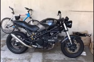 Ducati monster 695