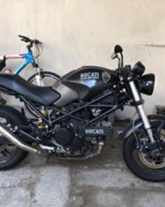 Ducati monster 695