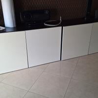 coppia di mobili Besta ikea