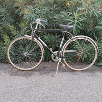 bicicletta  nera uomo