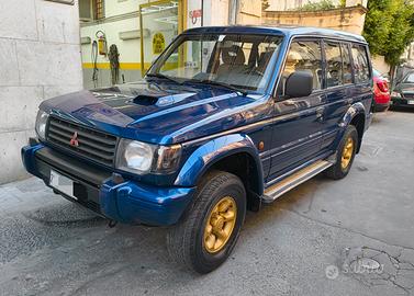 Mitsubishi Pajero 2.8 TD ASI 7 posti gancio traino