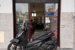 Piaggio Beverly 400 hpe 2022