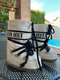 Moon boot 23/26 bianco doposci