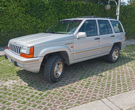 Jeep Grand Cherokee ZJ 5.2 V8