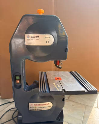 Sega a nastro da banco