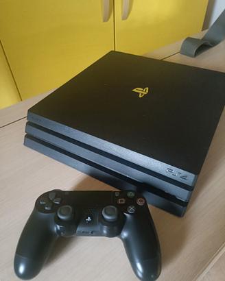 PlayStation 4 Pro (valuto cambio con switch)