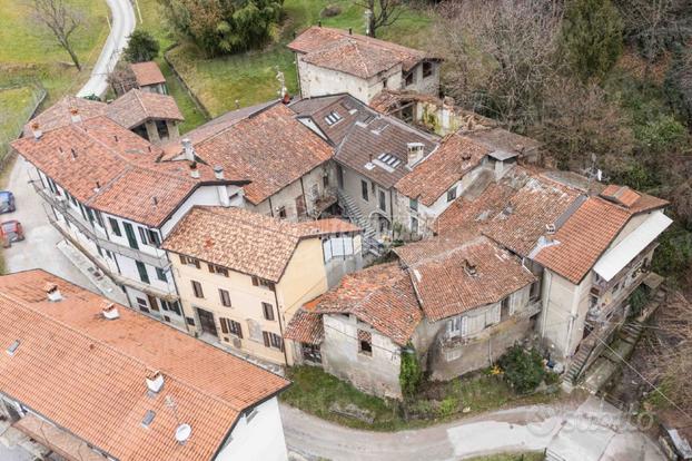 Rustico a Oggiono Cimavalle 7 locali