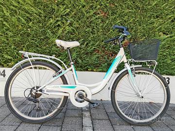 City bike ragazza con cestino e cambio Shimano