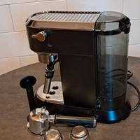 MACCHINA PER CAFFE' DE LONGHI