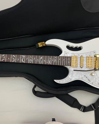 Ibanez mancina Jem Jr modificata in Jem Pia