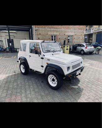 Suzuki SJ 413 cabrio