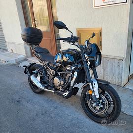 moto VOGE Trofeo AC 300 2021 solo 7500km bauletto 