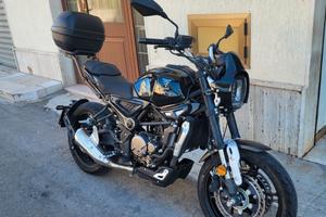 moto VOGE Trofeo AC 300 2021 solo 7500km bauletto 