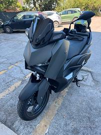 Yamaha Xmax 300
