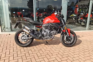 Ducati Monster V2 2026 AZIENDALE