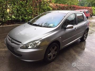 Ricambi Peugeot 307 berlina vari colori