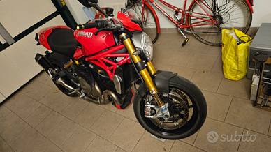 Ducati Monster 1200S