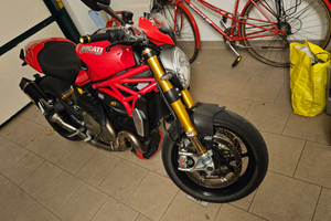 Ducati Monster 1200S