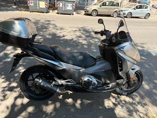HONDA INTEGRA 750 S