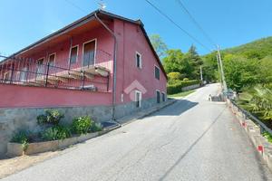CASA SEMINDIPENDENTE A CUMIANA