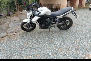 Kawasaki er6n 2011 