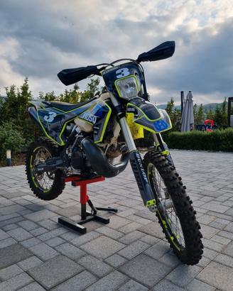 Husqvarna 300 TE enduro 