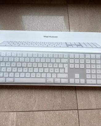 Apple Magic Keyboard with Numeric Keypad (QWERTY)