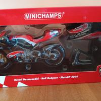 Ducati Desmosedici GP 2004 - 1/12 Minichamps 