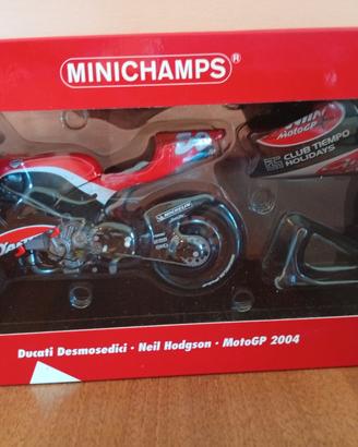 Ducati Desmosedici GP 2004 - 1/12 Minichamps 