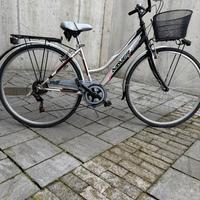 Bicicletta donna 28 usata poche volte come nuova