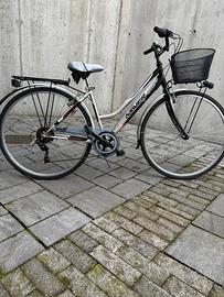 Bicicletta donna 28 usata poche volte come nuova