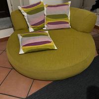 Divano rotondo basso piu’ 3 federe cuscini