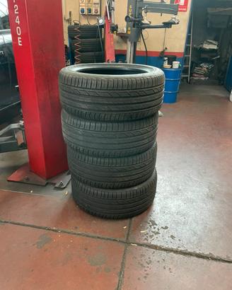 Treno pneumatici Bridgextone Turanza 225/45 R17