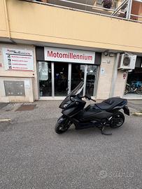 Yamaha T Max 560