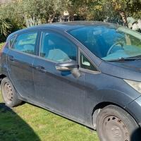 Ford Fiesta 1.4 benzina gpl