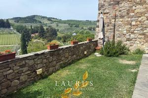 Appartamento di 211 m² con più di 5 locali a Greve