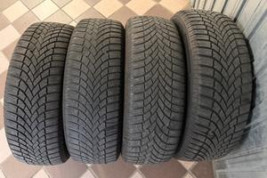 Pneumatici Bridgestone Blizzak LM005 215/65 R17