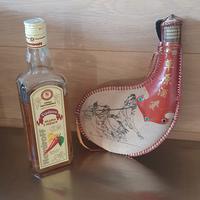 Bottiglia Nemiroff liquore e borraccia sigillata 