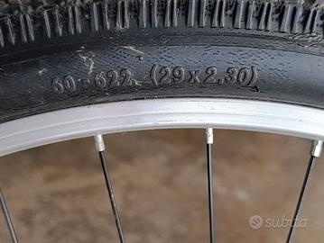 bicicletta MTB 