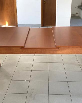 Tavolo da pranzo allungabile + 6 seggiole