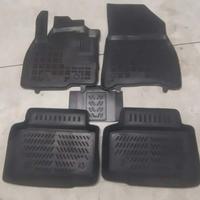 Set completo Tappetini gomma Dacia Duster 3a serie