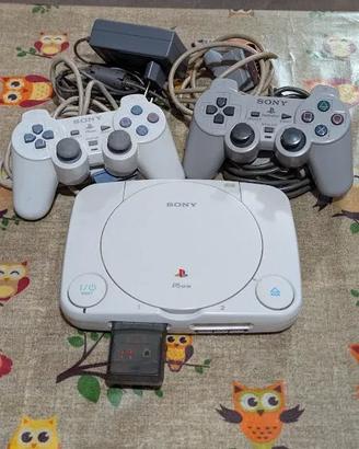 Sony PSone SCPH-102, 2 controller