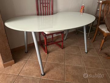 Scrivania acciaio e vetro.di design