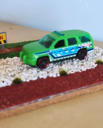 Diorama Artigianale 1:64 + Auto Hot Wheels