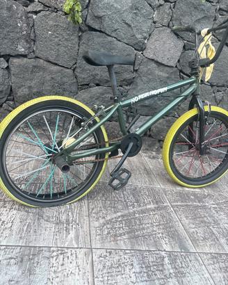 BMX perfetta per impennare e fare Trick