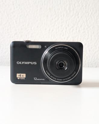 Olympus D-700 - digicam