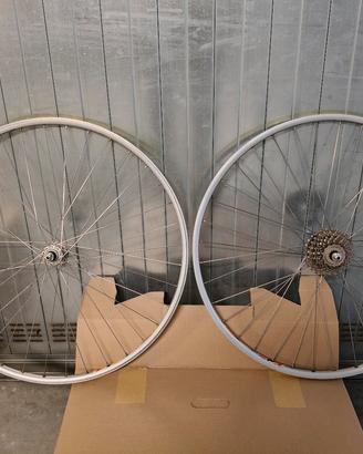 Ruote vintage 8 v mozzi campagnolo