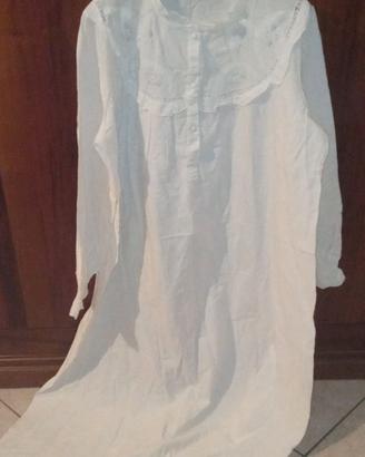 camicia da notte vintage con ricamo